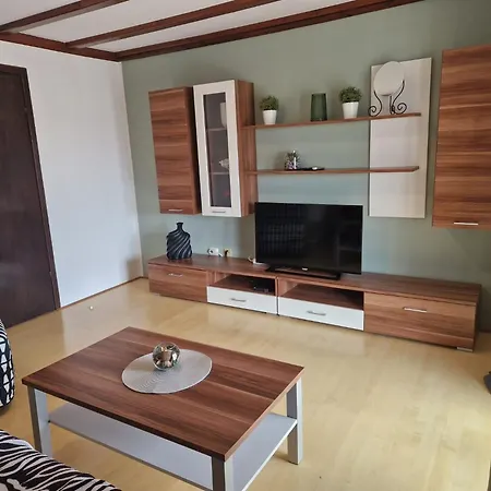 Tony 아파트 로비니